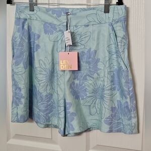 Leyden Aqua Zippered shorts-NWT